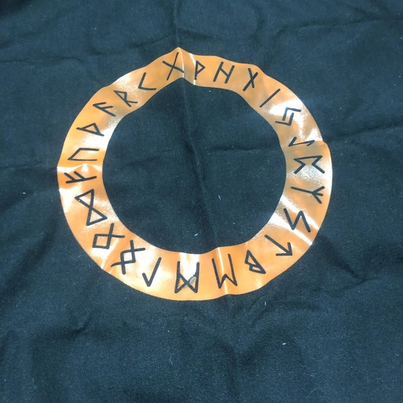 Black and Orange Rune Set with Star Box and rune cloth - Picture 6 of 11